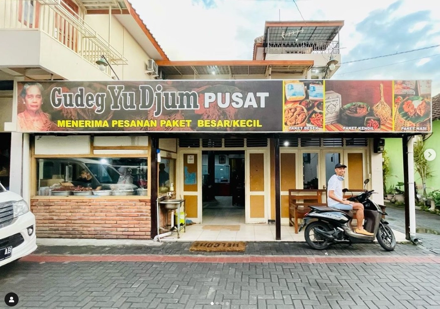 Gudeg Yu Djum